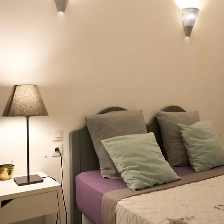 Casa 78 Trivalle - Cite 500m, Parking Public Gratuit 200m, Wifi, Menage Inclus - Free Public Car Park 200m 아파트 카르카손