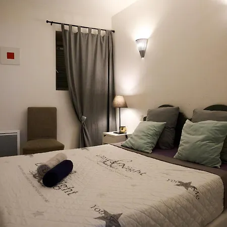 Casa 78 Trivalle - Cite 500m, Parking Public Gratuit 200m, Wifi, Menage Inclus - Free Public Car Park 200m